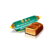 Waffelkonfekt - Mischki w lesu, in dunkler Schokolade, 300 g