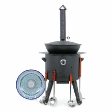 Utschak Feuerofen Ø 49 cm + Gusseisen-Kasan 22 L, runder Boden + Küchenzubehör, Usbekischer Kochtopf aus Gusseisen