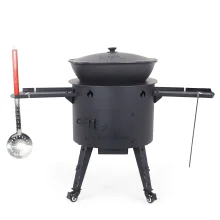 Utschak Feuerofen Ø 49 cm + Gusseisen-Kasan 22 L, runder Boden, Transportrollen, Ablagetische, Ofenplatte + Küchenzubehör, Usbekischer Kochtopf aus Gu