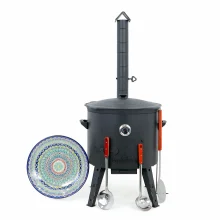 Utschak Feuerofen Ø 49 cm + Gusseisen-Kasan 22 L, Ø 52,7 cm, runder Boden + Küchenzubehör, Usbekischer Kochtopf aus Gusseisen