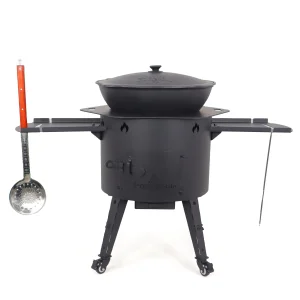 Utschak Feuerofen Ø 49 cm + Gusseisen-Kasan 22 L, runder Boden, Transportrollen, Ablagetische, Ofenplatte + Küchenzubehör, Usbekischer Kochtopf aus Gu