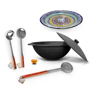 Set - Gusseiserner Kasan mit Aluminiumdeckel, runder Boden, 22 l, Ø 52,7 cm + Ljagan Ø 42 cm + Küchenutensilien