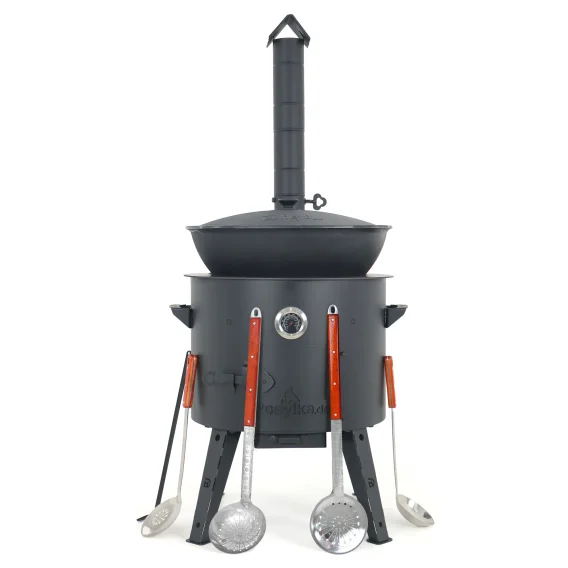 Utschak Feuerofen Ø 49 cm + Gusseisen-Kasan 22 L, flacher Boden + Küchenzubehör, Usbekischer Kochtopf aus Gusseisen