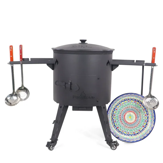 Utschak Feuerofen Ø 44 cm + Gusseisen-Kasan 16 l, flacher Boden, Transportrollen, Ablagetische + Küchenzubehör, Usbekischer Kochtopf aus Gusseisen