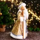 Figur - Weihnachtsmann im goldenen Pelzmantel, mit Stab, 50 cm